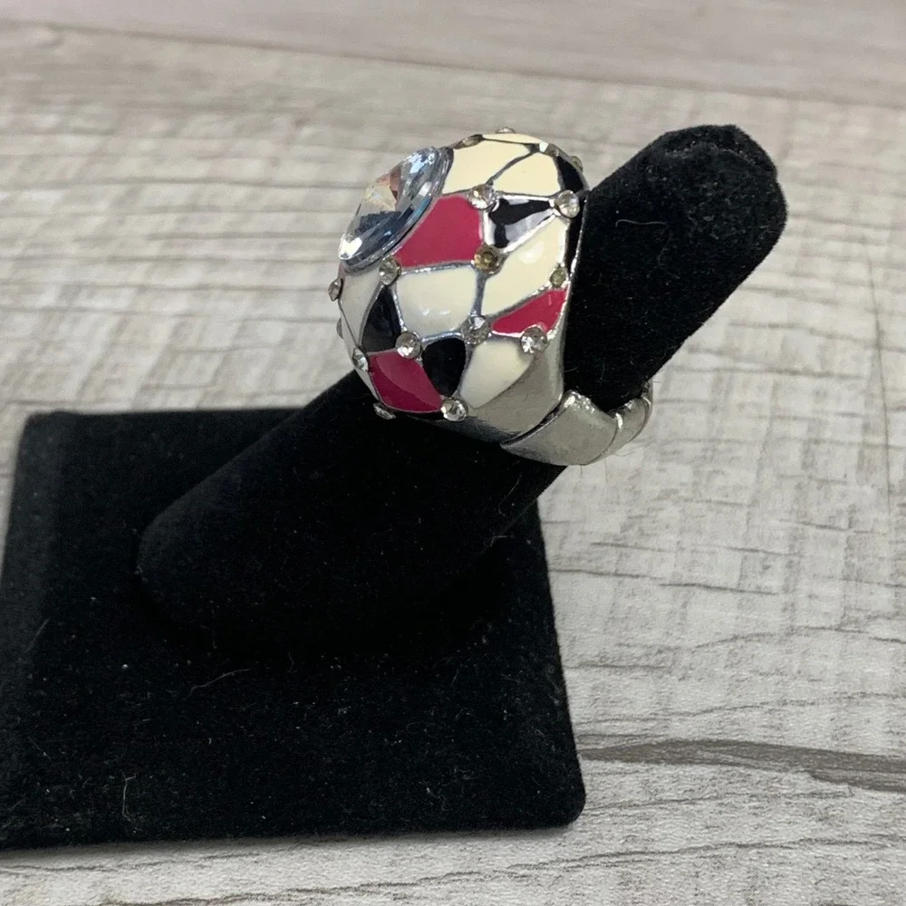 Vintage Style Enamel Mosaic Dome Ring Red Black Cream Stretch Band Size 6.5 3904
